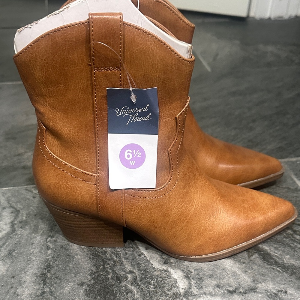 Universal Thread Women's Brown Ankle Booties /Western